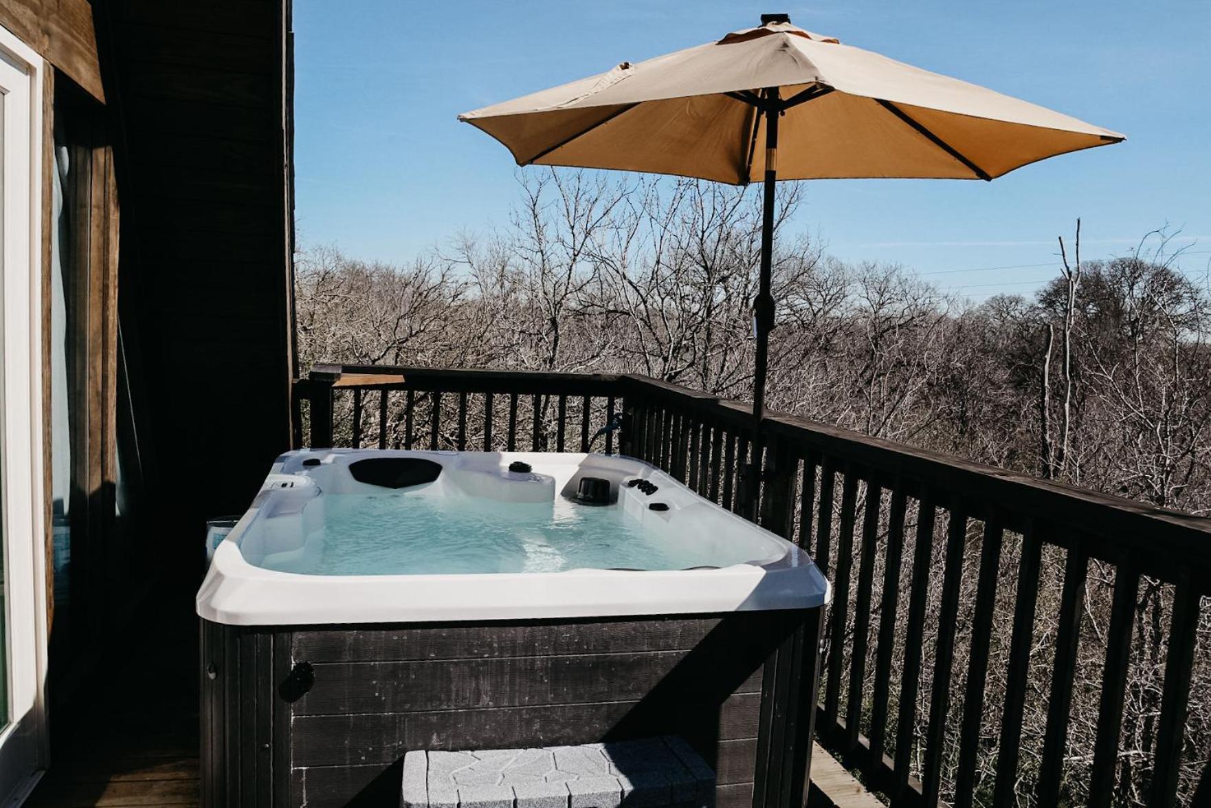 新布朗费尔斯Dean'S Den: Private Deck W/ Jacuzzi And A View别墅 外观 照片